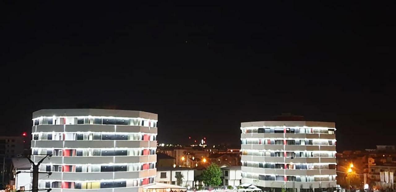 Thomas Luxury Apartment Нэводари Экстерьер фото